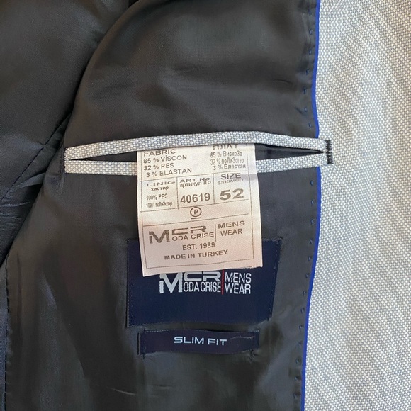 Moda Crise Mens Wear slim fit light blue two piece suit with jacket and vest. - Picture 5 of 5